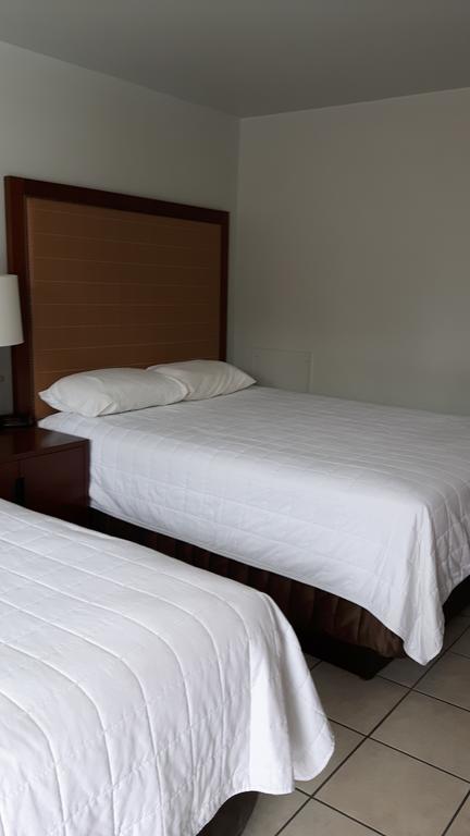 Edgewater Inn 실번 레이크 외부 사진